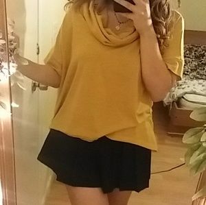 Vintage yellow top